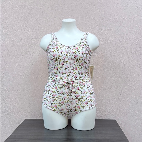 Floral Women's One Piece Swimsuit - Picture 1 of 4